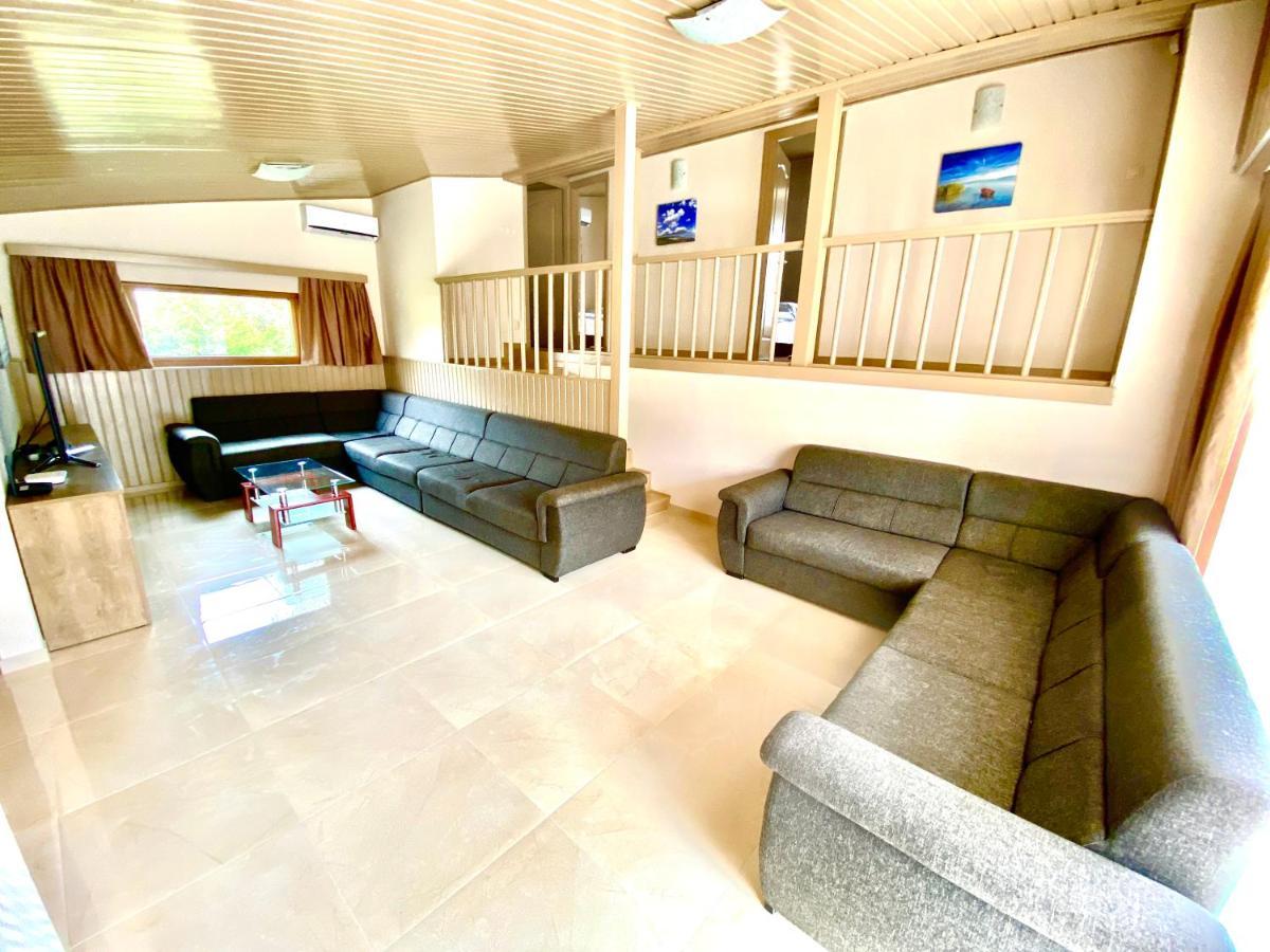 Villa 55 & Pool - Siófok Esterno foto