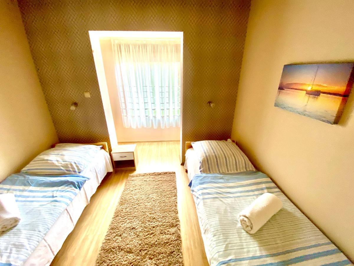 Villa 55 & Pool - Siófok Esterno foto